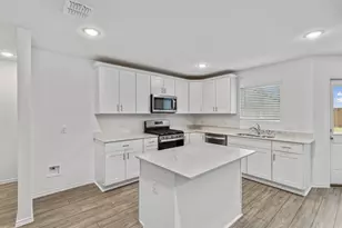 1905 Vlg Crk Ln, Denton, TX 76208 - Photo 3