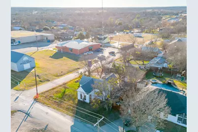 201 N Spears Street, Alvarado, TX 76009 - Photo 1