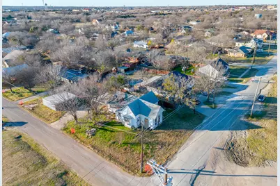 201 N Spears Street, Alvarado, TX 76009 - Photo 13