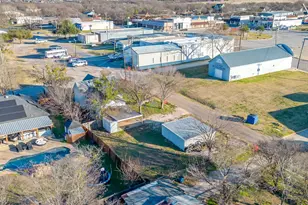 201 N Spears St, Alvarado, TX 76009 - Photo 11