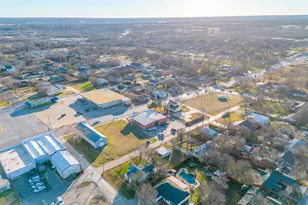 201 N Spears St, Alvarado, TX 76009 - Photo 17