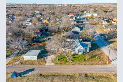 201 N Spears Street, Alvarado, TX 76009 - Photo 7