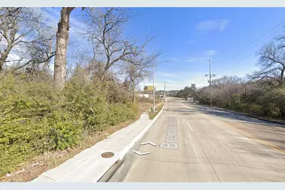 4909 Brentwood Stair Road, Fort Worth, TX 76103 - Photo 3