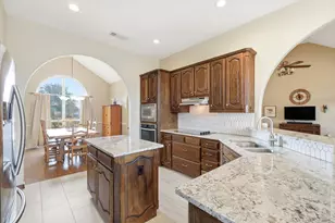 5411 Deerfield Ln, Midlothian, TX 76065 - Photo 5