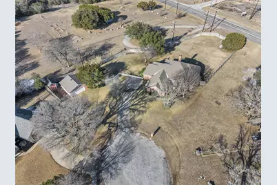 3911 Bonita Court, Granbury, TX 76049 - Photo 39