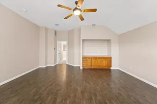 3932 Valez Dr, Carrollton, TX 75007 - Photo 27