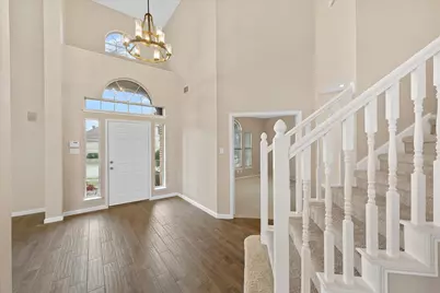 3932 Valez Drive, Carrollton, TX 75007 - Photo 7