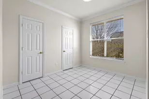 121 Wildwood Ct, Grapevine, TX 76051 - Photo 5