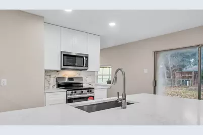 1913 Fairfield Drive, Plano, TX 75074 - Photo 7