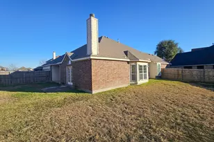 819 Paisley Ln, Glenn Heights, TX 75154 - Photo 29