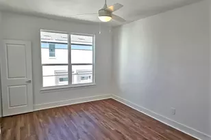 13325 Bee St, Farmers Branch, TX 75234 - Photo 11