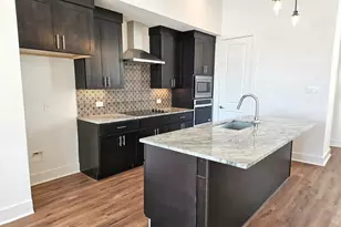 13325 Bee St, Farmers Branch, TX 75234 - Photo 3