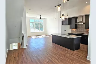 13325 Bee Street #406, Farmers Branch, TX 75234 - Photo 5