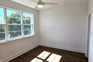 13325 Bee St, Farmers Branch, TX 75234 - Photo 9