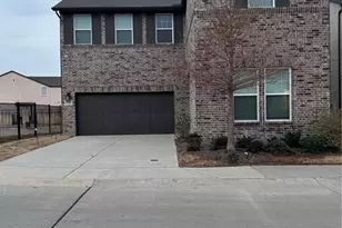 9805 Michael Irvin St, Irving, TX 75063 - Photo 23