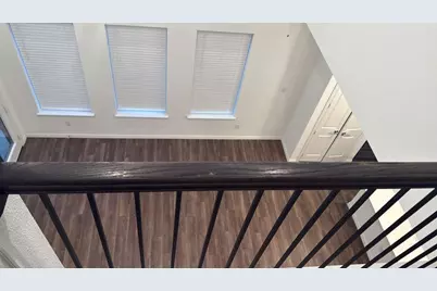 9805 Michael Irvin Street, Irving, TX 75063 - Photo 15