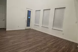 9805 Michael Irvin St, Irving, TX 75063 - Photo 7