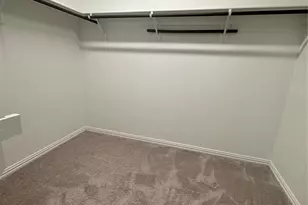 9805 Michael Irvin St, Irving, TX 75063 - Photo 21