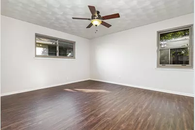 2640 Lakeland Drive, Dallas, TX 75228 - Photo 11