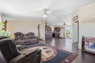 716 Lathem Blvd, Venus, TX 76084 - Photo 5