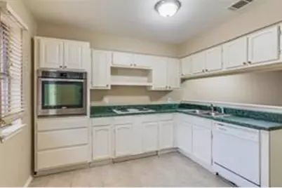 2918 Kathleen Lane, Euless, TX 76039 - Photo 7