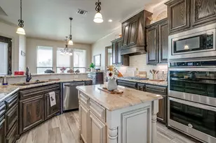 105 N Hadley Rd, Godley, TX 76044 - Photo 15