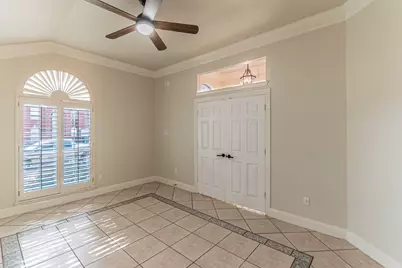 211 Crestview Drive, Arlington, TX 76018 - Photo 19