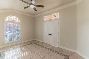 211 Crestview Dr, Arlington, TX 76018 - Photo 19