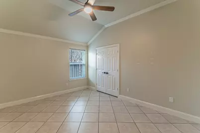 211 Crestview Drive, Arlington, TX 76018 - Photo 17