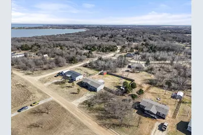 216 SE County Road 3048A, Corsicana, TX 75109 - Photo 3