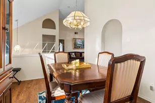 1115 Middlebury Ln, Euless, TX 76040 - Photo 11