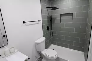 1646 Jackson St, Grand Prairie, TX 75051 - Photo 7