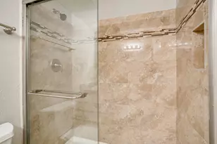 7929 Royal Ln, Dallas, TX 75230 - Photo 21