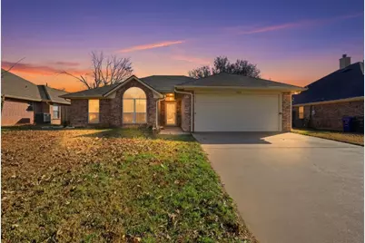 1025 Matthew Street, Burleson, TX 76028 - Photo 3