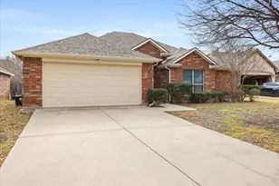 513 Greenvale Ct, Saginaw, TX 76179 - Photo 3