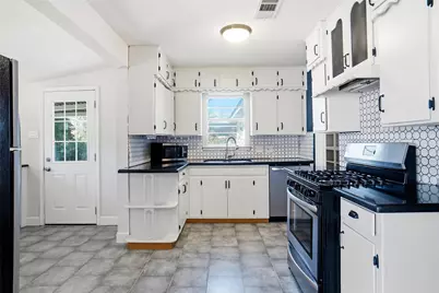 5801 Posey Lane, Haltom City, TX 76117 - Photo 5