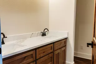 103 Main St, Windom, TX 75492 - Photo 11