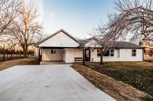 103 Main St, Windom, TX 75492 - Photo 29