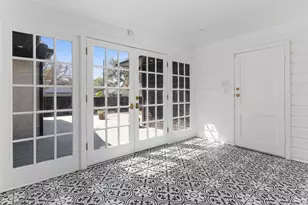 9929 Gooding Dr, Dallas, TX 75220 - Photo 15