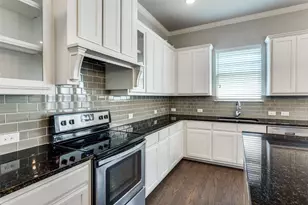 529 Inwood St, Benbrook, TX 76126 - Photo 7