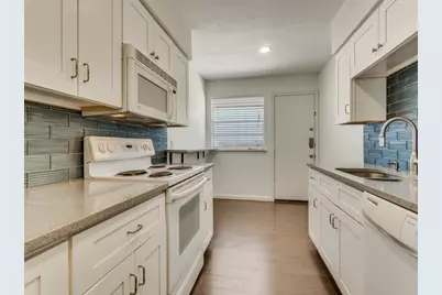 11110 Valleydale Drive #D, Dallas, TX 75230 - Photo 7