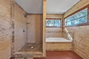 5920 Walnut Creek Dr, Granbury, TX 76049 - Photo 21