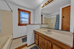 5920 Walnut Creek Dr, Granbury, TX 76049 - Photo 17