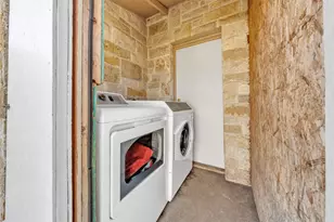 5920 Walnut Creek Dr, Granbury, TX 76049 - Photo 23