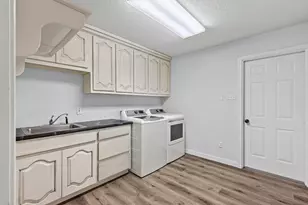 2046 McKenzie Rd, Campbell, TX 75422 - Photo 33