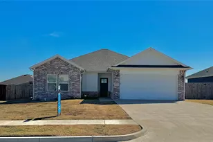 3821 Skylane Ave, Corsicana, TX 75110 - Photo 3