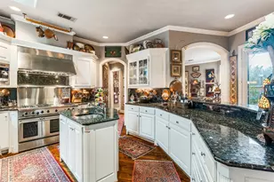 7303 Hill Forest Dr, Dallas, TX 75230 - Photo 9