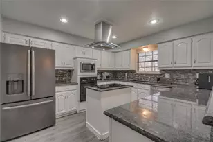 521 Crane Cir, DeSoto, TX 75115 - Photo 11