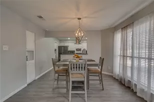 521 Crane Cir, DeSoto, TX 75115 - Photo 9