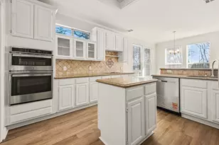 6701 Clear Springs Cir, Garland, TX 75044 - Photo 15